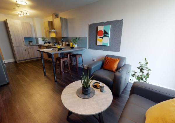 "Convenience at Your Fingertips: Student Housing with In-House Laundry Facilities in Leicester"