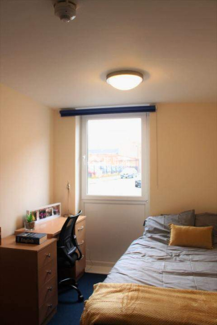 Simplifying the Process of Group Booking for Student Housing near Kingston University Kingston Hill Campus