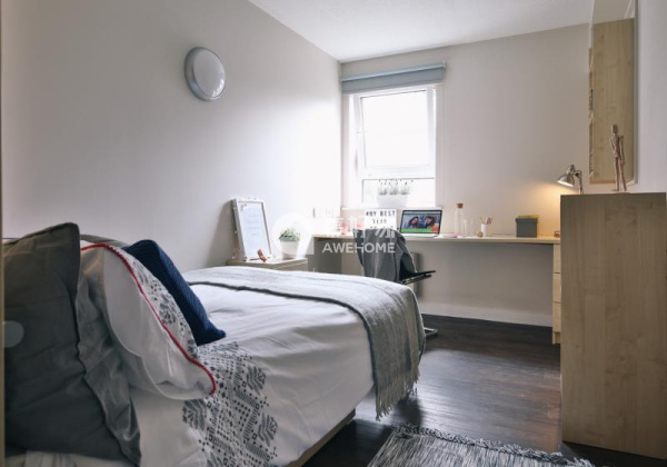 How to Extend Your Student Housing Lease in Belfast: 6 Effective Options