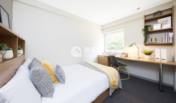 Hassle-Free Group Booking for Student Housing near Newman University