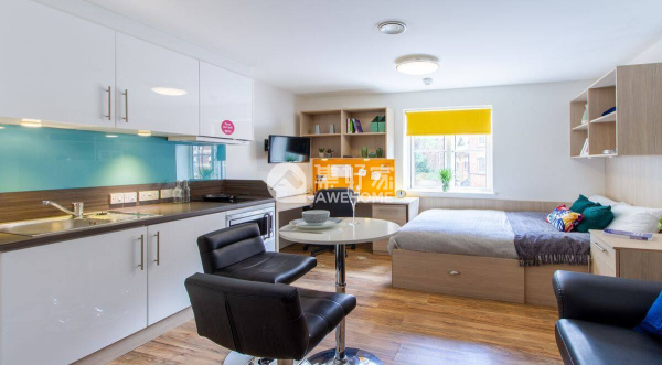 Unraveling the Perks of Renting High Wycombe Student Housing: What's Included?