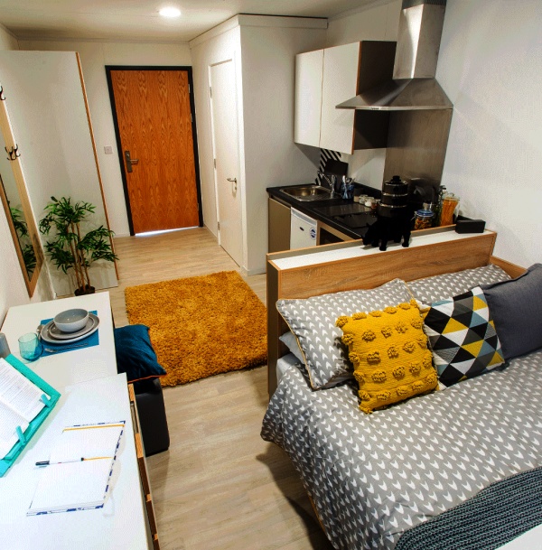 Group Booking for Student Housing near KCL: Convenient Solutions for a Seamless Experience