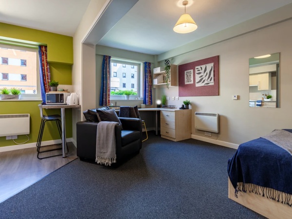 "Finding Last-Minute Student Accommodation near SIM Global Education: Quick Tips and Options"