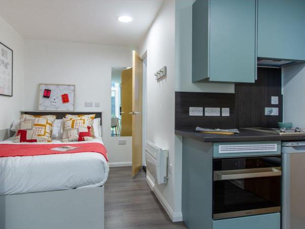 Group Booking for Student Housing Near Warwick Business School: The Ultimate Solution for Stress-free Accommodation