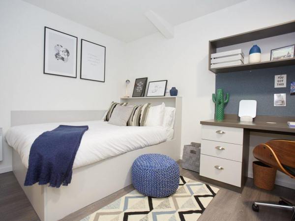 Furnished Student Apartments with Balconies in Brisbane: A Perfect Balance of Comfort and Serenity