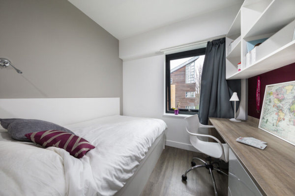 The Best Furnished Student Apartments with Balconies in Sheffield: A Perfect Blend of Comfort and Study-Friendly Environment