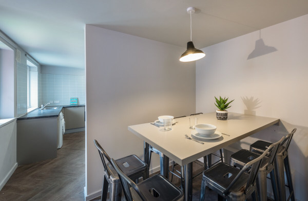 Finding the Perfect Luxury Studio Apartments for Students in Essex