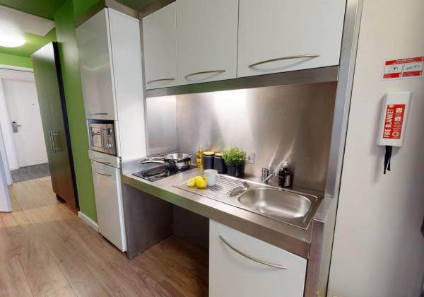 Discover the Best Student Housing Options Near The London Institute of Banking Finance Campus