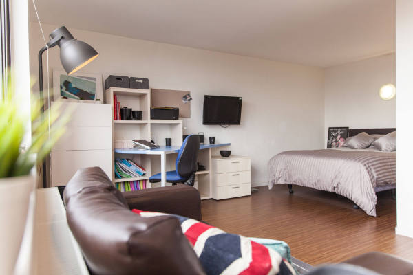 Finding Roommates for Student Housing at Myerscough College: Exploring Your Options