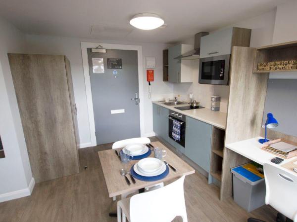 Group Booking for Student Housing near University of Nottingham Jubilee Campus