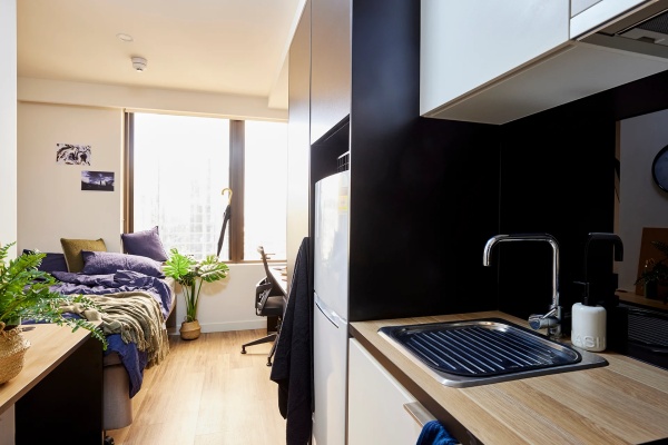 On-Campus vs Off-Campus Housing at Oxford Brookes University: Making the Right Choice