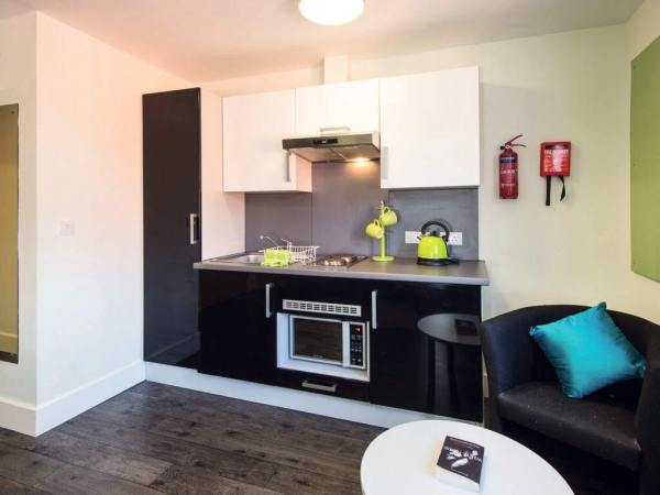 Your Guide to Finding the Best Rated Student Apartments near University College Birmingham