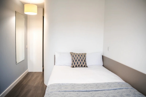 Discover the Best Rated Student Apartments Near UoM Fallowfield Campus