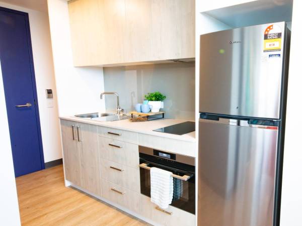 How to negotiate rent for student properties in London,London student rooms with all utilities included price