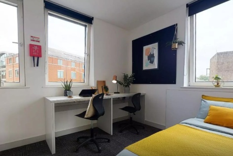 Advantages of en-suite rooms in Colchester student housing,Yearly student housing lease costs Colchester