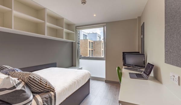 Finding Roommates for Student Housing at University of Greenwich: The Ultimate Guide