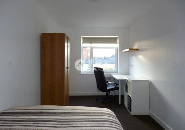 London student accommodation application process,Cost-effective student residence London