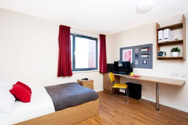 Benefits of living in a Exeter student community,Exeter student accommodation special offers