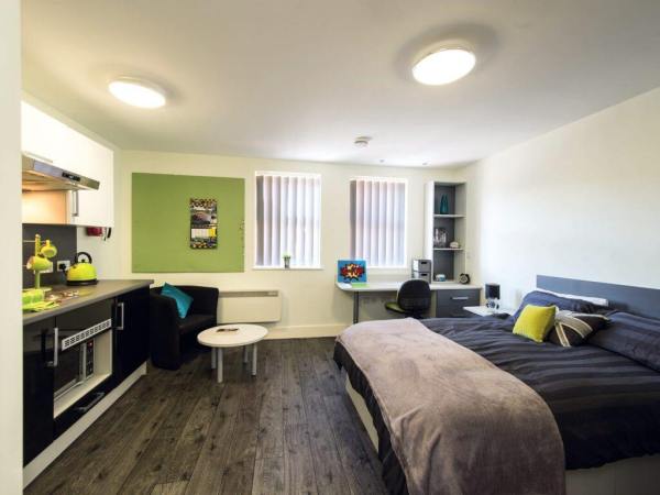 Benefits of living in a Chester student community,Cost-effective student residence Chester