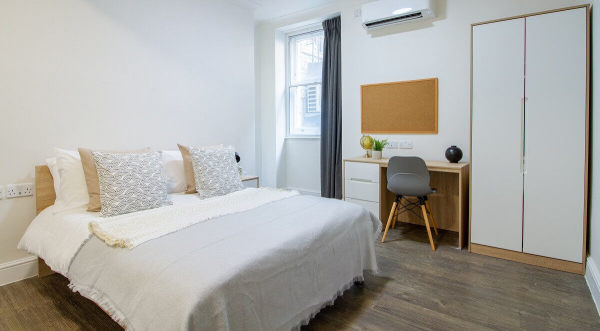 Steps to rent a student property in London,Price comparison for student flats in London