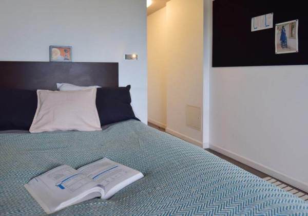 Sydney university campus vs off-campus housing,Price range for student penthouses in Sydney