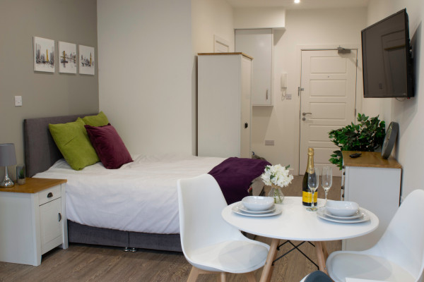 Discover the Best Student Housing Options Near Middlesex University Campus