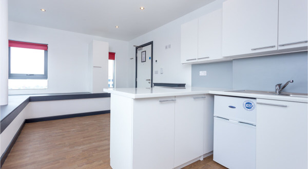 Advantages of en-suite rooms in Liverpool student housing,Affordable student en-suite Liverpool rentals