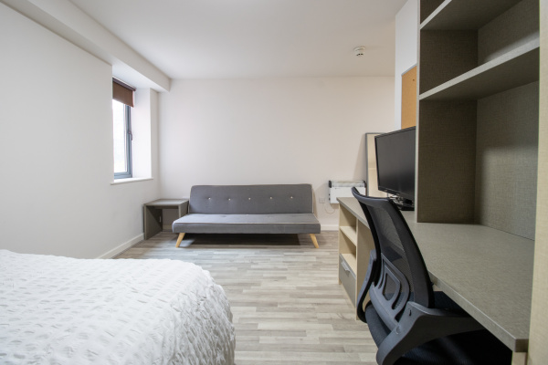 Short-term student rentals in Leeds,How safe is the surrounding area of Leeds universities?