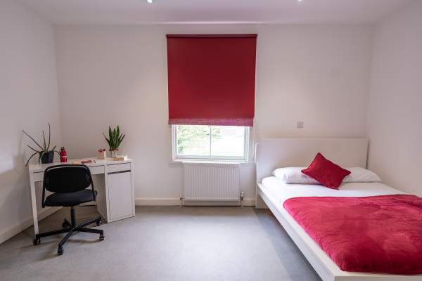 Finding the Best Rated Student Apartments near University of Westminster