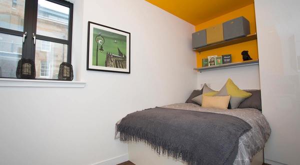 How to rent an apartment in Manchester for students,Manchester student housing early bird discounts