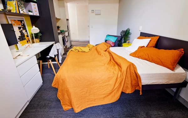 Finding roommates for Oxford student flats,Oxford student accommodation price trends