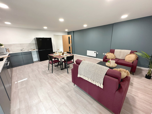 Unveiling Student Delights: Long-Term Rental Discounts in Wrexham