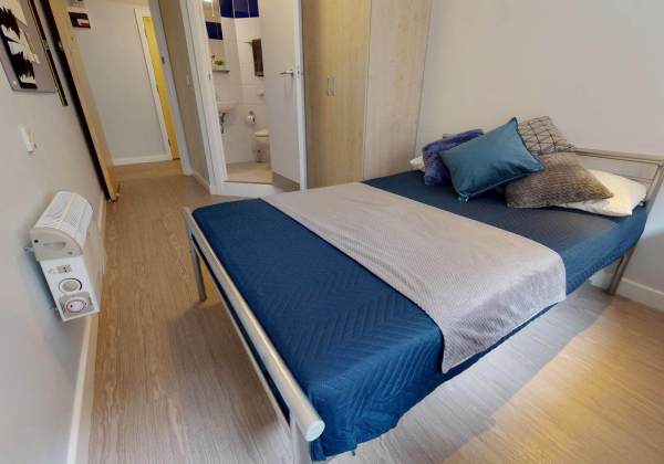 Benefits of living in Swansea student halls,Low-cost student flats in Swansea