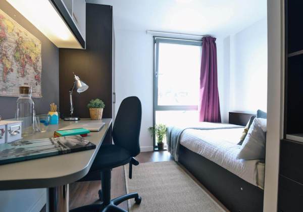 Benefits of living in a Adelaide student community,Adelaide student accommodations near public transport.