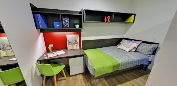 Tips for international students renting in Nottingham,How comfortable are the beds in Nottingham student apartments?