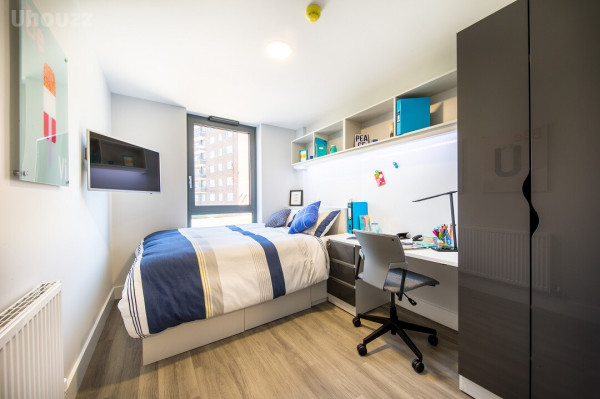 Maintenance requests for London student flats,London student halls rent prices