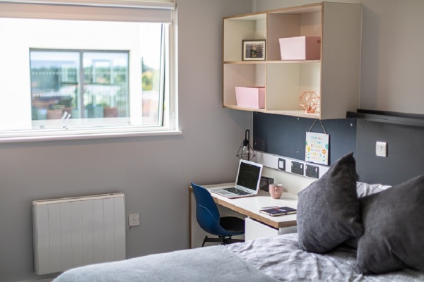 Exeter student accommodation application process,Average rent for student in Exeter